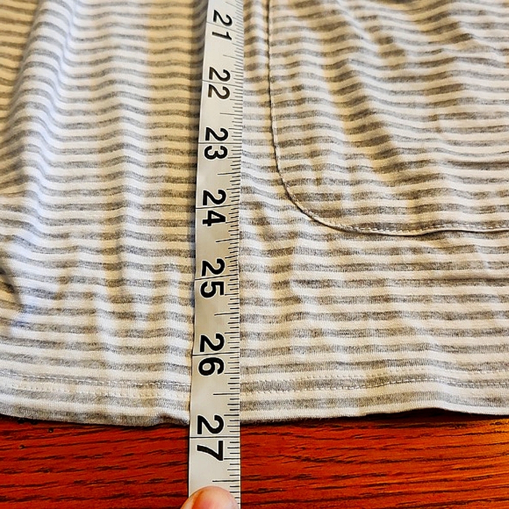 Ella Moss,  NWT,  Women's Top,  Gray and white Striped,  Size  Large - Picture 10 of 10